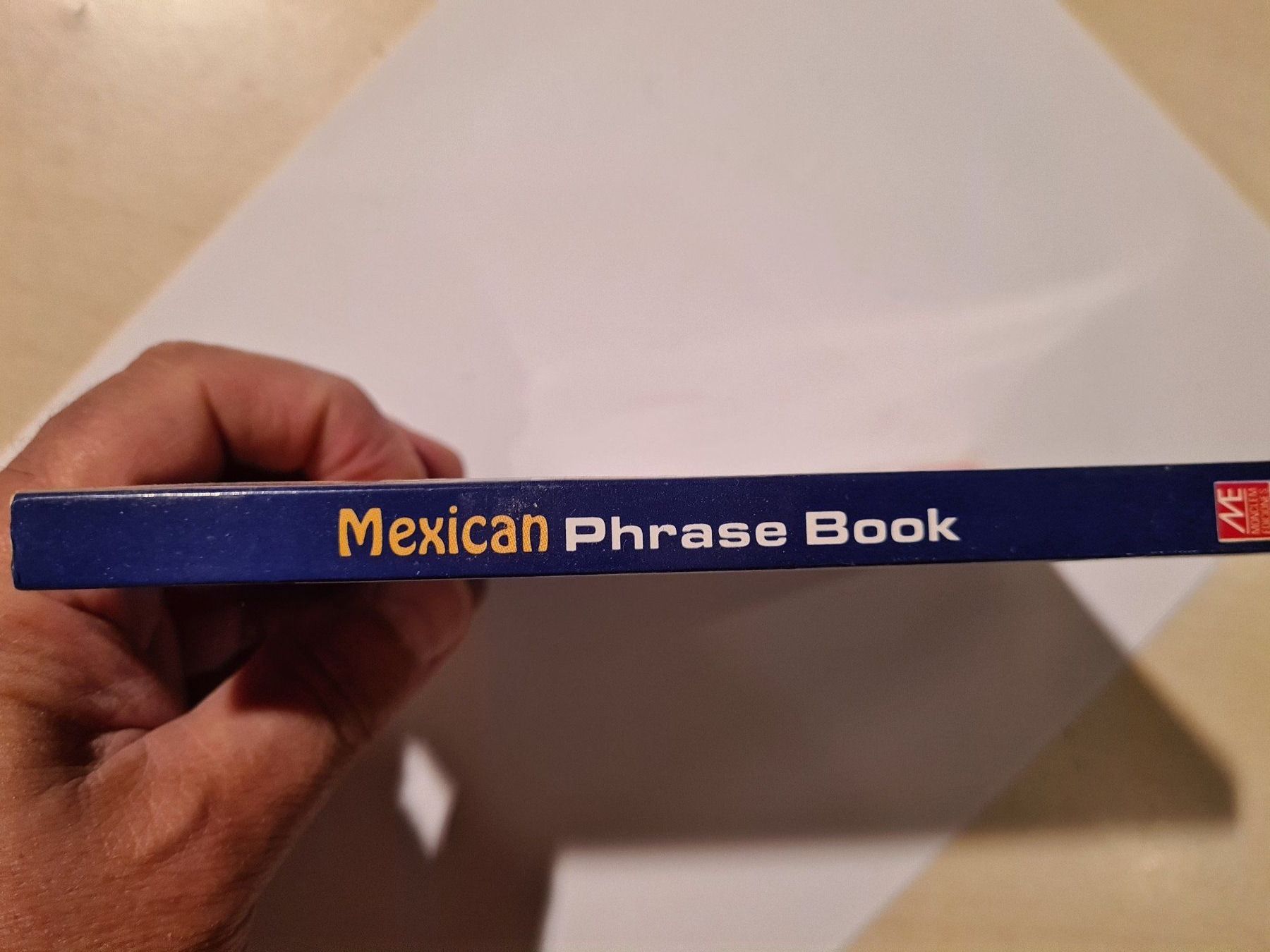 Libri: Mexican Phrase Book: All the Phrases You Will Need When... – Usato da Nyon venduto da gss_7jsq 2