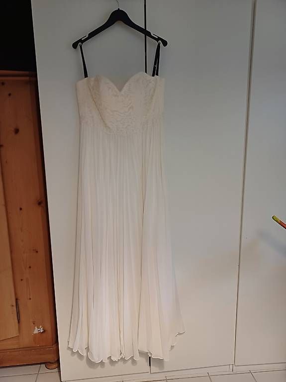 Kleider: Hochzeitskleid Grösse 40 – Gebraucht aus Roggwil TG von nin_yhr9 2