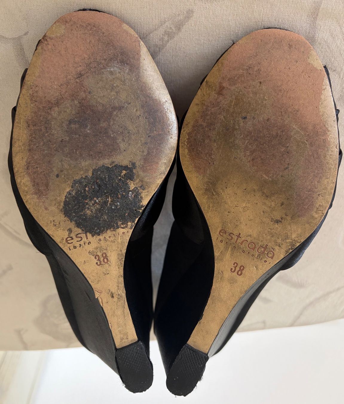 Damenschuhe: Schuhe in Schwarz mit Keilabsatz, Gr. 38 – Gebraucht aus Zürich von Maria2021 6