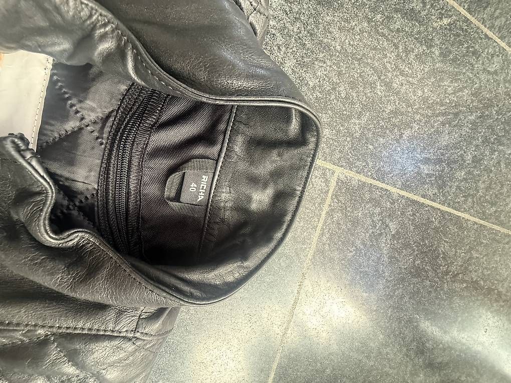 Vestes: Richa Motorrad-Jacke Grösse 40 – Neuf avec emballage d'origine à Uetendorf par uet_2kbm 1