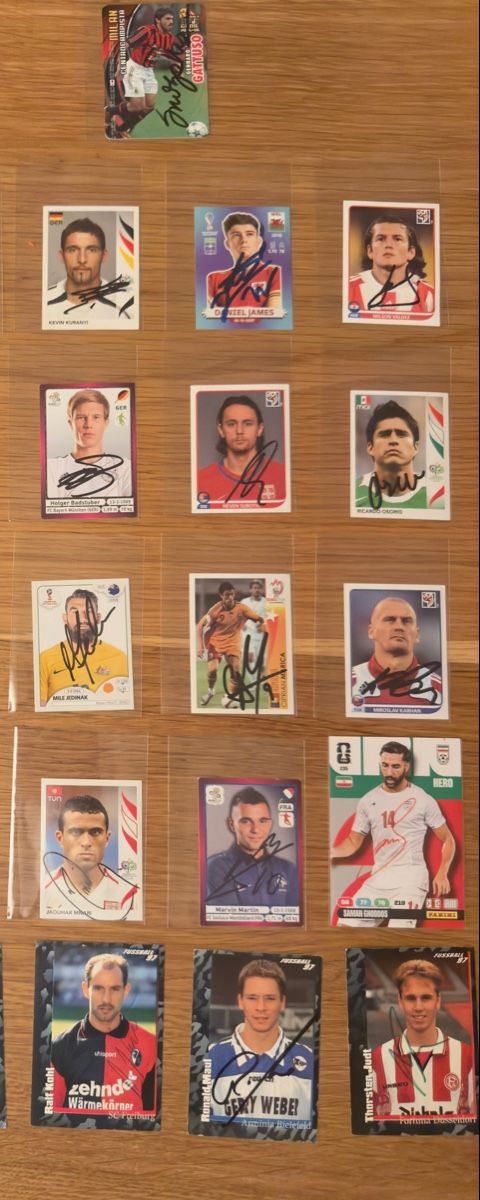 Panini Carte collezionabili: 32x original signierte Panini/Topps Sticker – Usato da Emmen venduto da Panininho 2