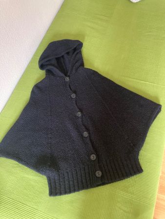 Warme Tunika mit Kapuze (Benetton), schwarz, Gr. 36