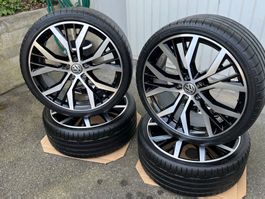 Golf 7 GTI.  TCR  Original VW Felgen Santiago