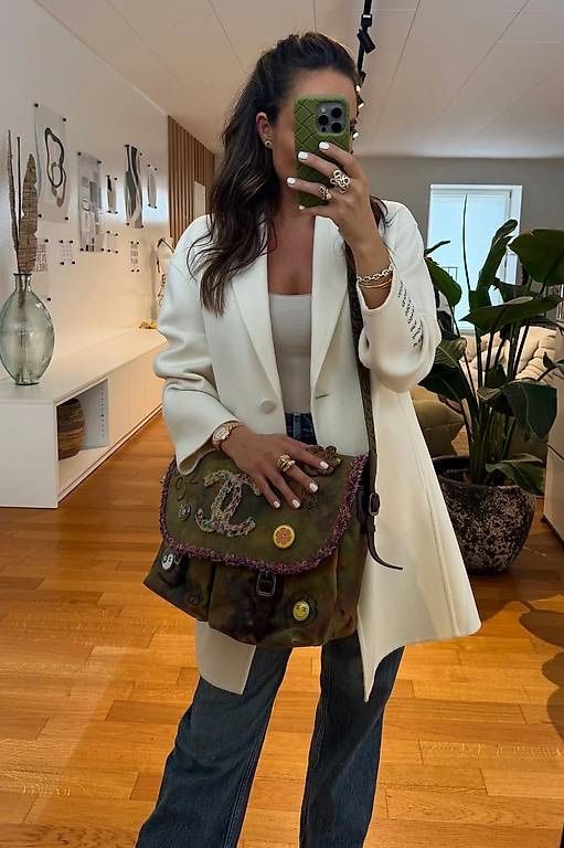 Chanel Borse: CHANEL TASCHE GRAFFITI MESSENGER – Nuovo (secondo la descrizione) da Schwyz venduto da bofb 1