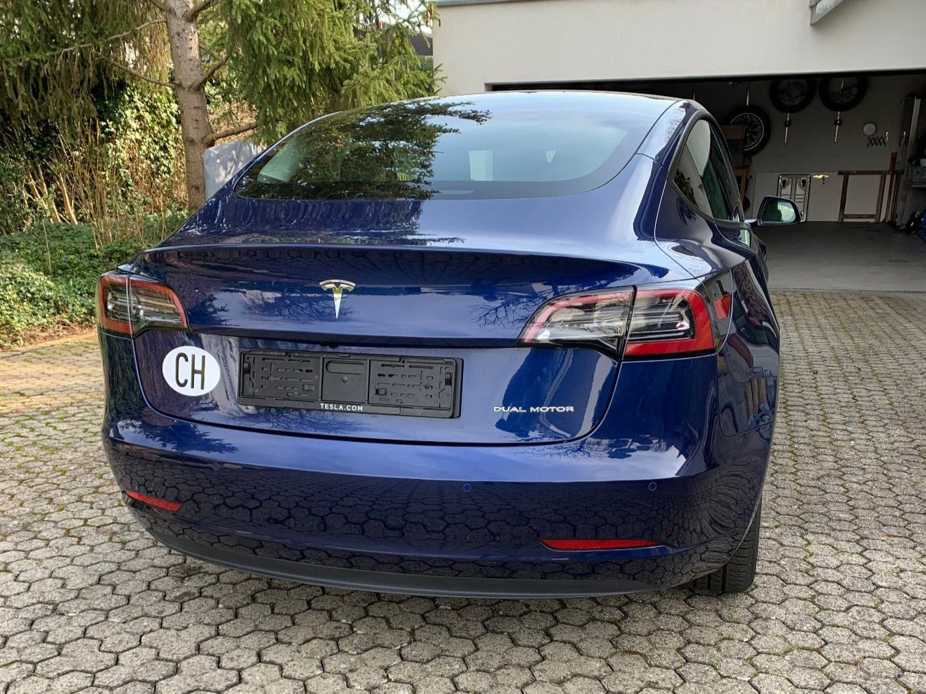 Tesla Automobili: Tesla Modell 3 Long Range – Usato da Dietikon venduto da Tester2 5