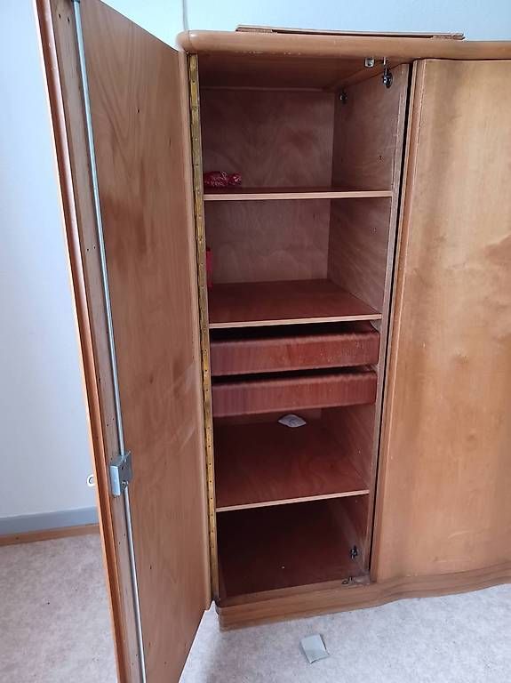 Armadi: Armoire ancienne – Usato da Soyhières venduto da 5jm_5czl 2