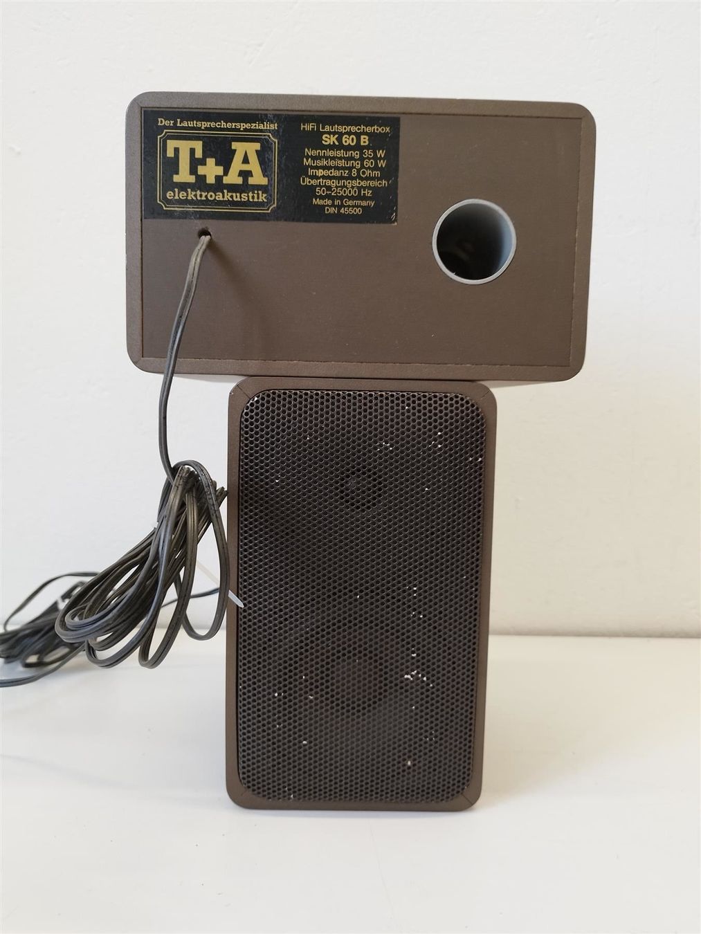 Strumenti musicali: T&A elektroakustik Sk 60B – Usato da Niederdorf venduto da LeptonAG 2