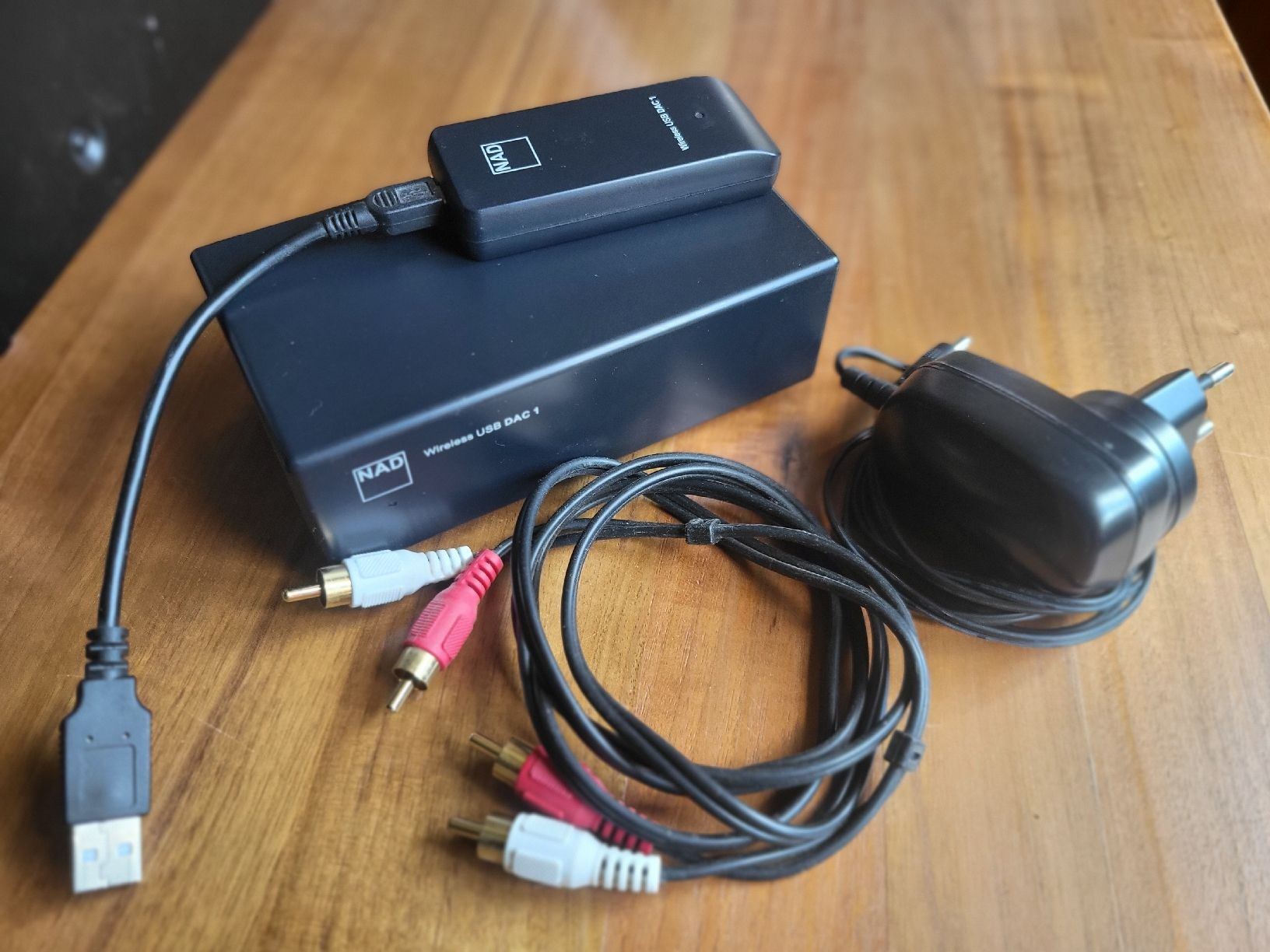 Sonstiges Zubehör: NAD Wireless USB DAC 1 mit Netzteil und Kabeln  – Gebraucht aus Marbach LU von Danihele