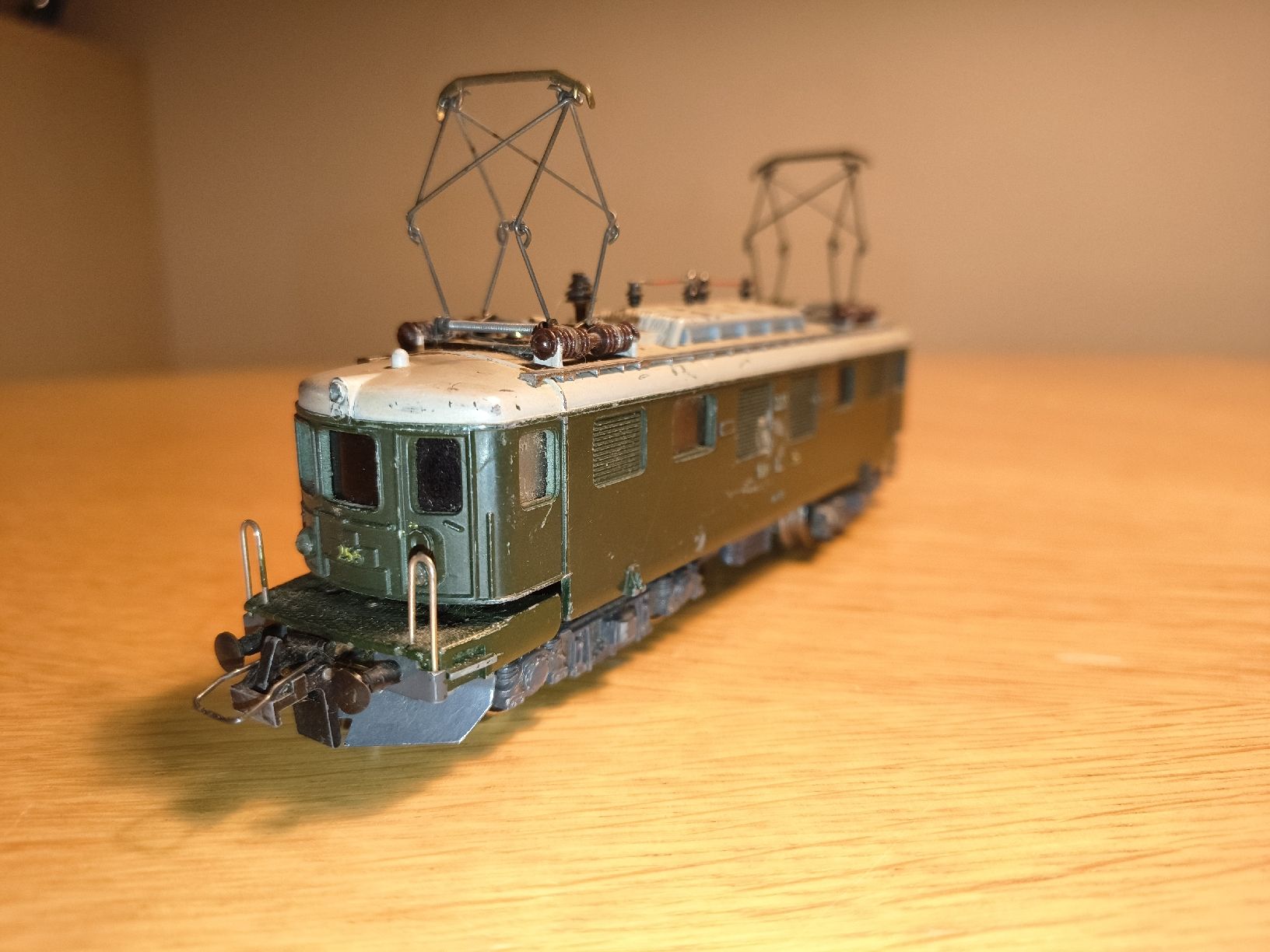 Trix Modellini di ferrovie: TRIX EXPRESS Ae 4/4 BLS – Usato da Zürich venduto da Rockoplay 3
