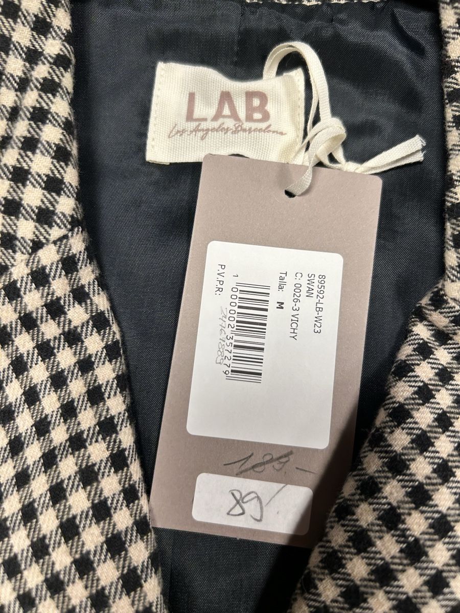 Jacken: LAB Blazer, Grösse M, neu mit Etikette – Neu und originalverpackt aus Oberhasli von anzis 4