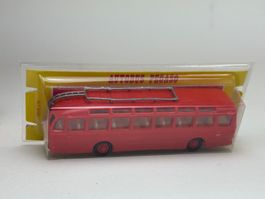 CH- EKO Pegaso Autobus rot Nr. 2102