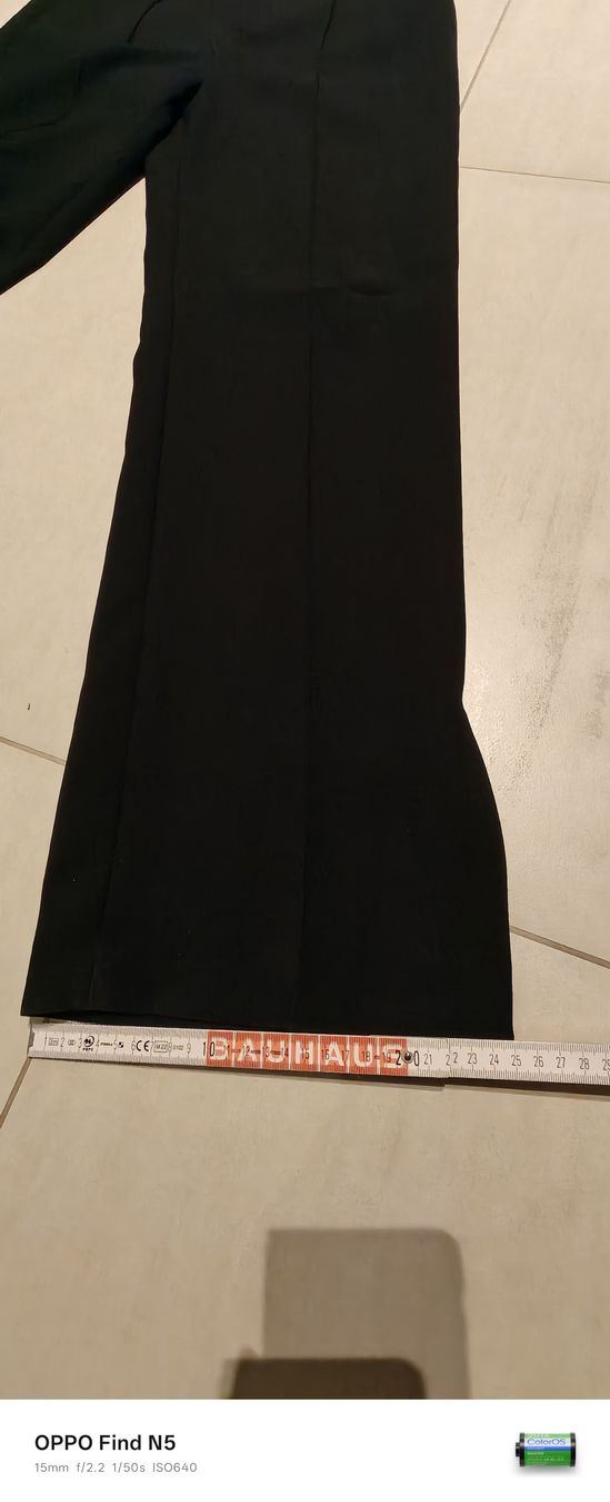 Pantaloni: Damen Hose  ( 40)   – Usato da stallikon venduto da Dalacoke 1