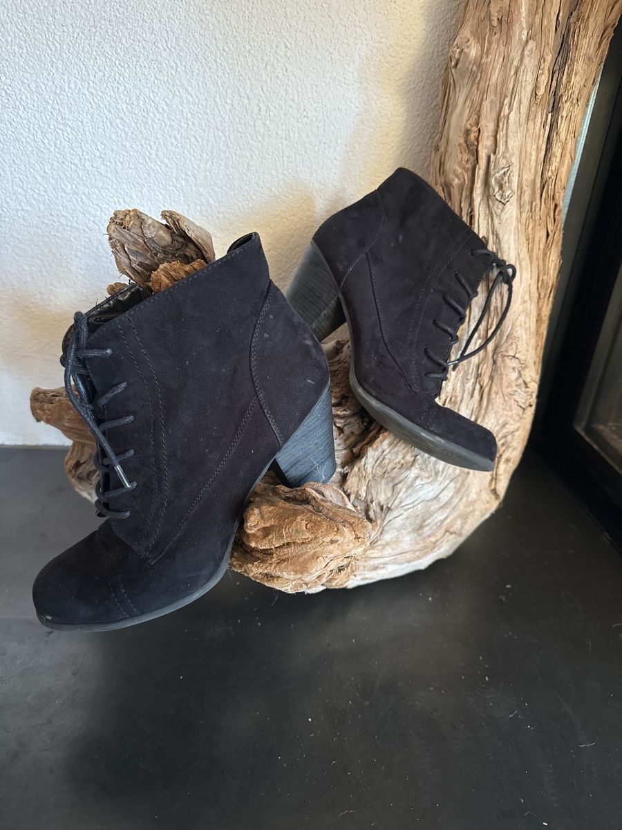 Scarpe da donna: Stiefelette 41 schwarz – Usato da Brunnen venduto da Nessi... 1