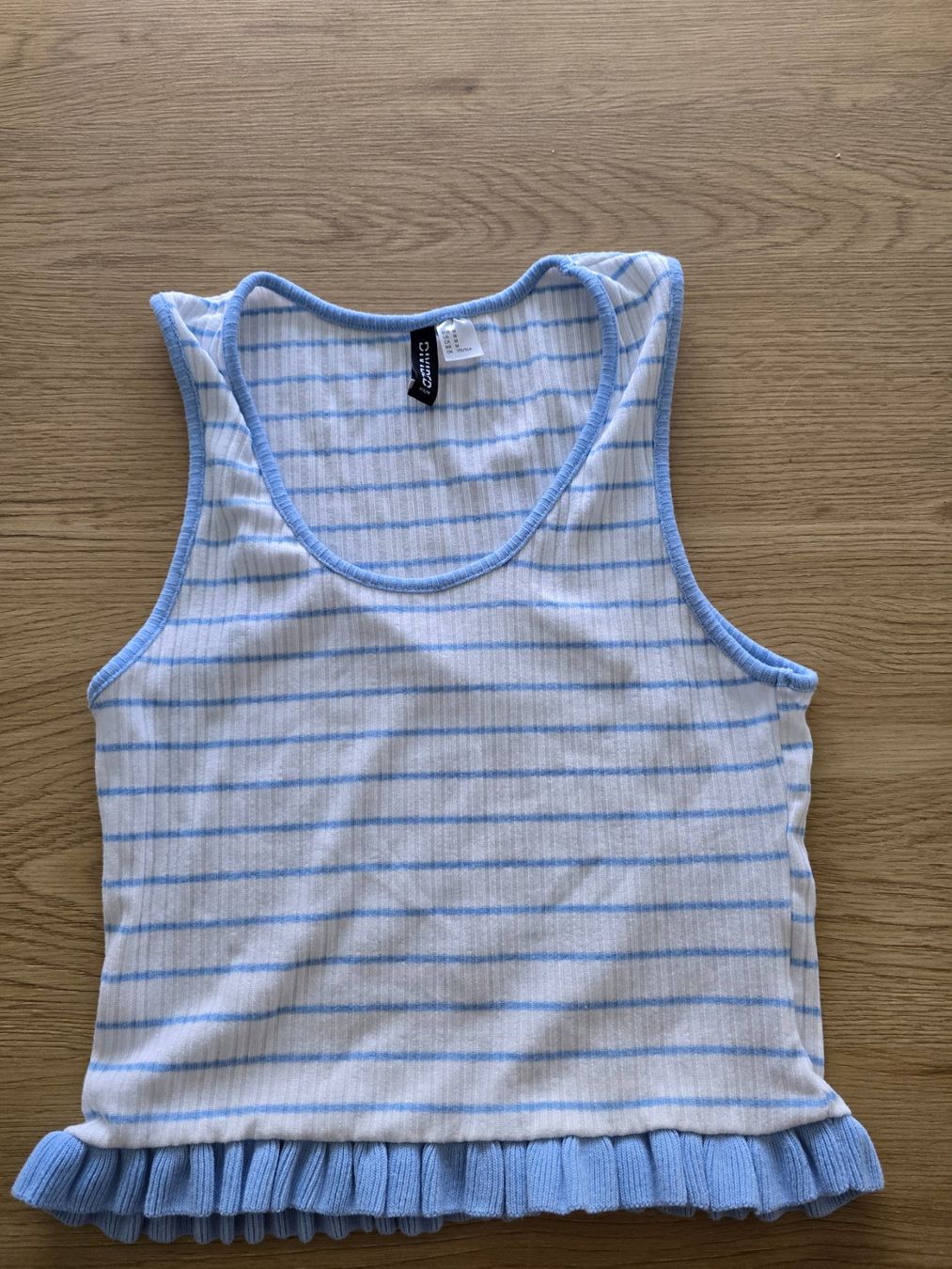 H&M Top: Top Gr M / Nie getragen – Usato da Uetendorf venduto da baumstamm3