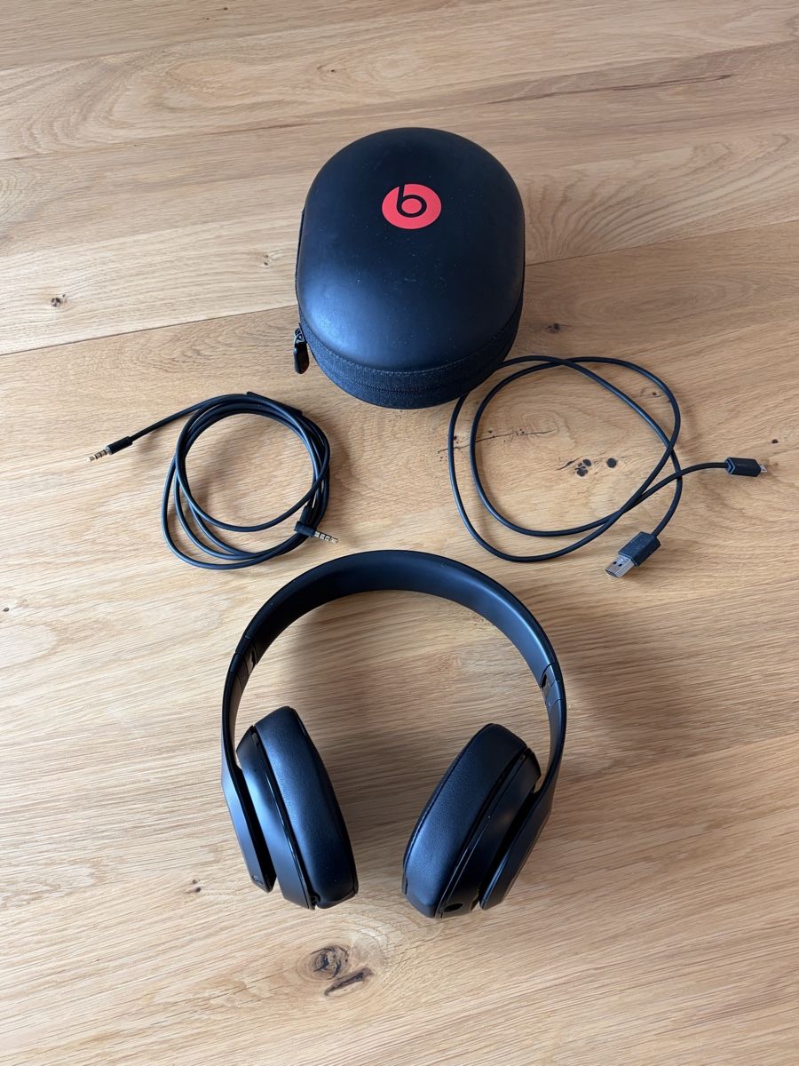 Beats Cuffie: Beats studio wireless Kopfhörer (2013-2017) – Usato da Bern venduto da cycloor
