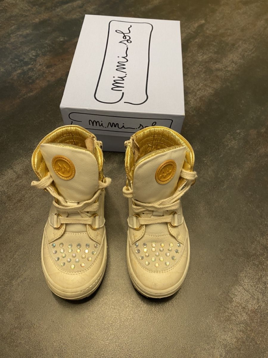 Scarpe per ragazze: Schuhe Mädchen Grösse 24 – Usato da Rapperswil SG venduto da nina_201306