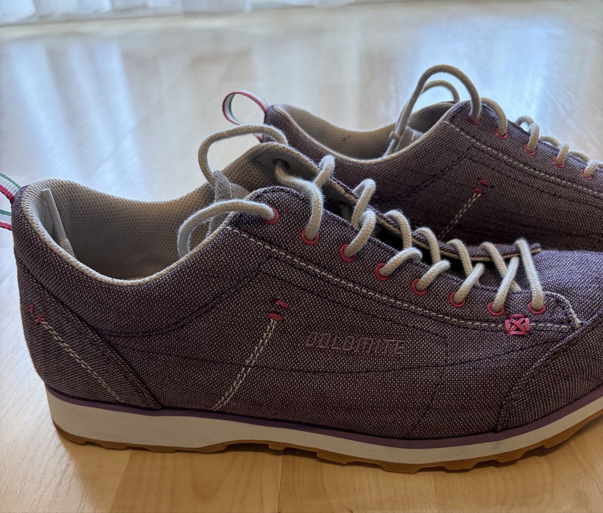 Dolomite Scarpe da donna: Dolomite Sneackers Grösse 40 neuwertig  – Nuovo (secondo la descrizione) da Lyss venduto da Halti129 1