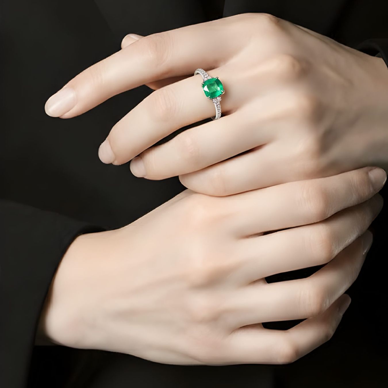 Anelli: Smaragd-Ring 14k Weissgold 1,08ct – Nuovo e nell'imballaggio originale da Illnau venduto da Juwelier_Mahler_GmbH 1