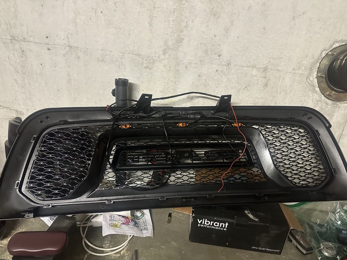 Dodge Alle Autoersatzteile: Dodge Ram 1500 Jg 2010 Kühlergrill – Gebraucht aus Port von Duuraango 1