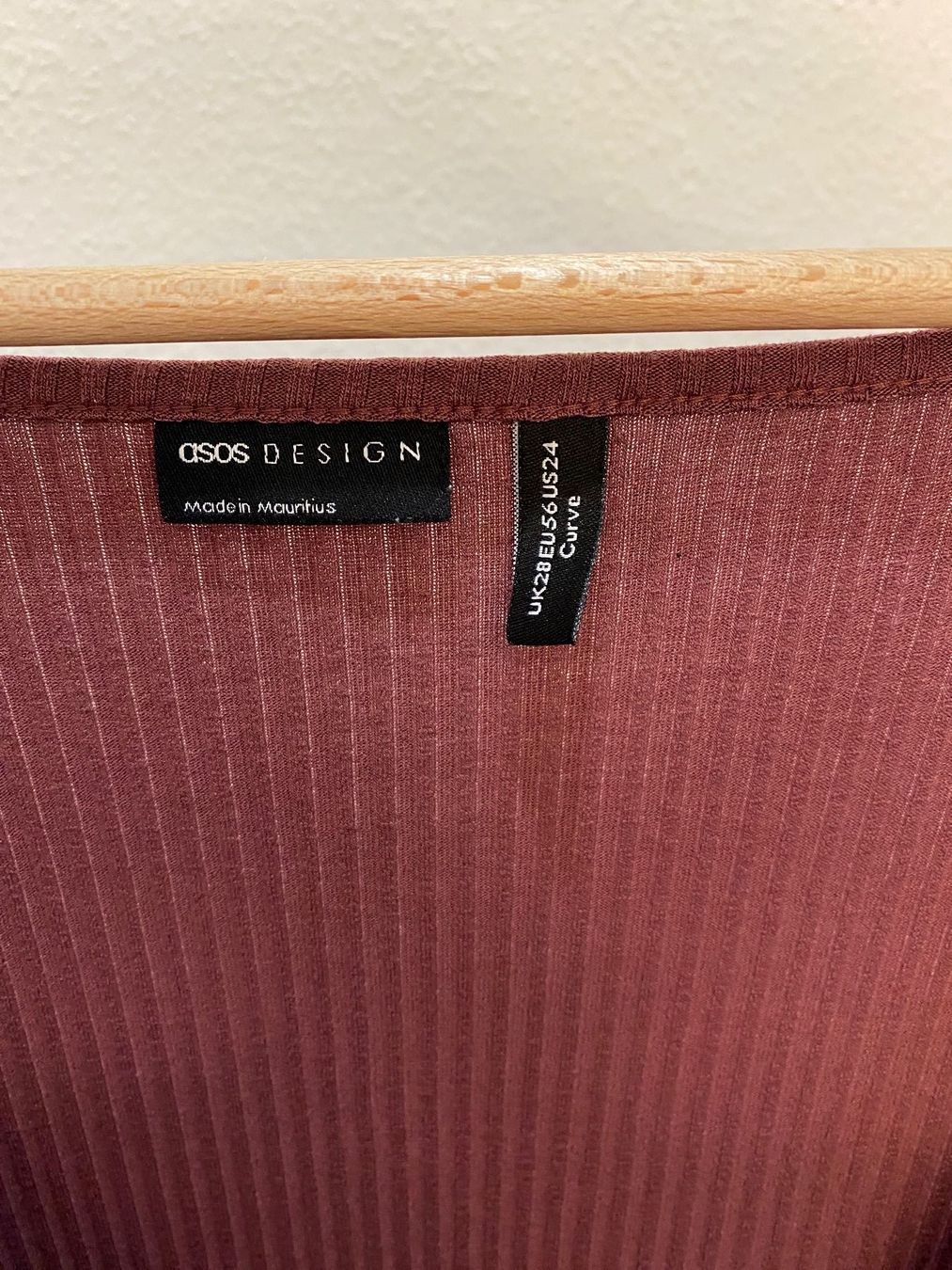 Asos T-Shirts: Asos Design Curve Oberteil altrosa Gr. 56 – Gebraucht aus Pratteln von a23_j2gs 4