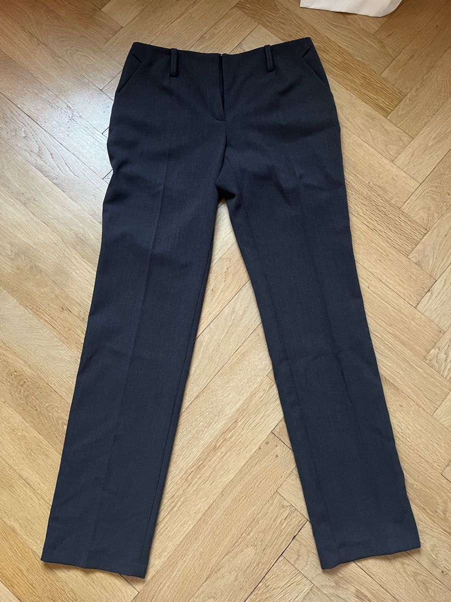 Pantaloni: Graue Anzugshose – Usato da Bern venduto da aleebii