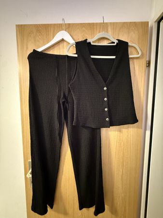 Anzug Oberteil Weste mit Hose schwarz Grösse L