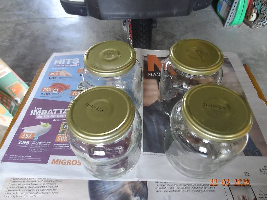 Behälter & Ähnliches: Bocaux pour la compote ou confiture 680 ML – Gebraucht aus conthey von Roxette01 1
