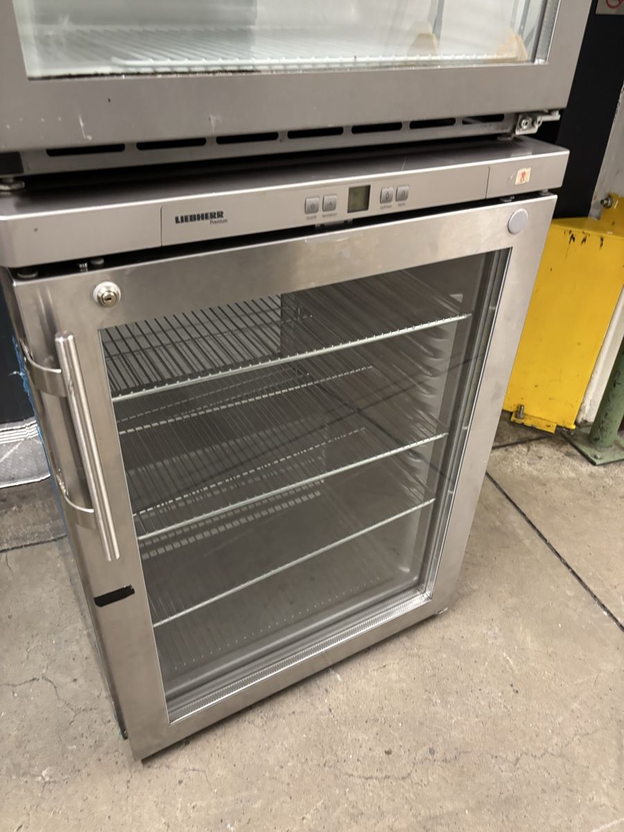 Elettrodomestici da cucina: 2 Liebherr Kühlschränke ab 1.-  – Usato da Dietikon venduto da dia_y8y5 3