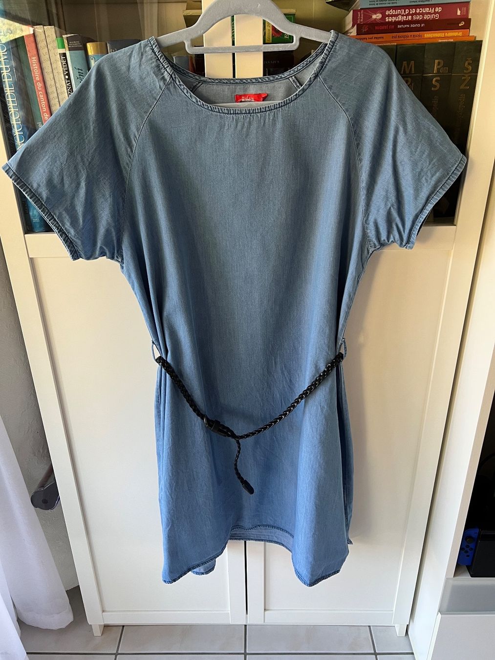 Kleider: Robe en jeans – Gebraucht aus Savagnier von Pivovar2