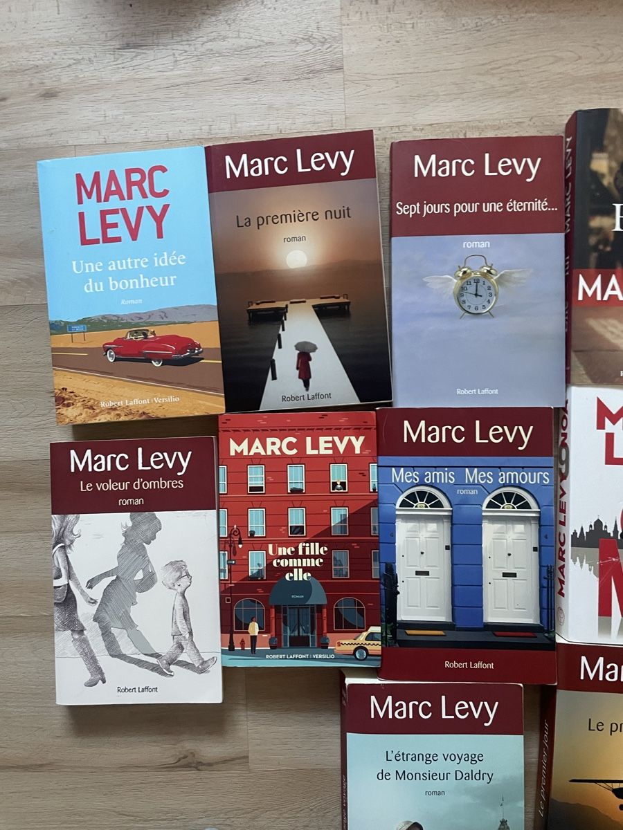 Libri: Lot 12 romans grand format de Marc Levy  – Usato da Crissier venduto da Nouchki76 1