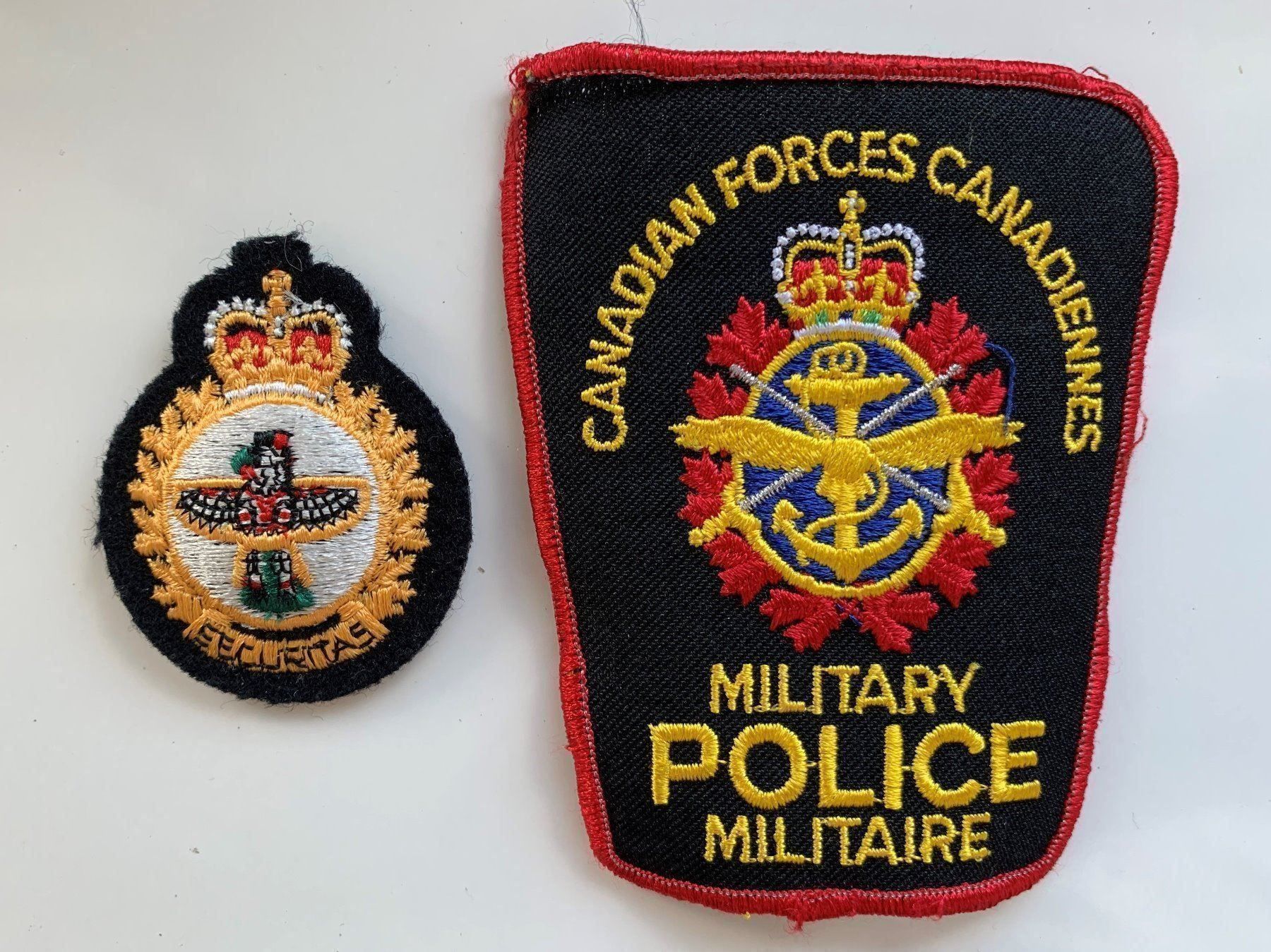 Placchette & Badge: Abzeichen Militärpolizei Canada – Usato da Volketswil venduto da zwitsch33