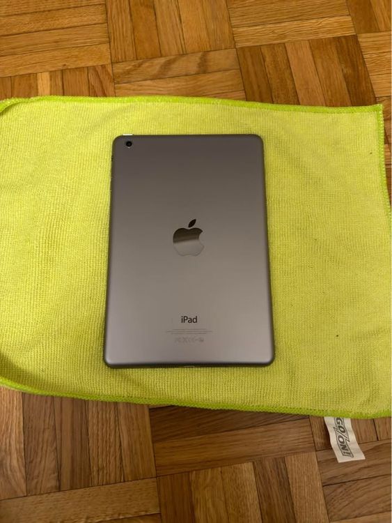 Apple iPad mini 1 – 16 Go + clavier Logitech –Excellent état (Gebraucht ...