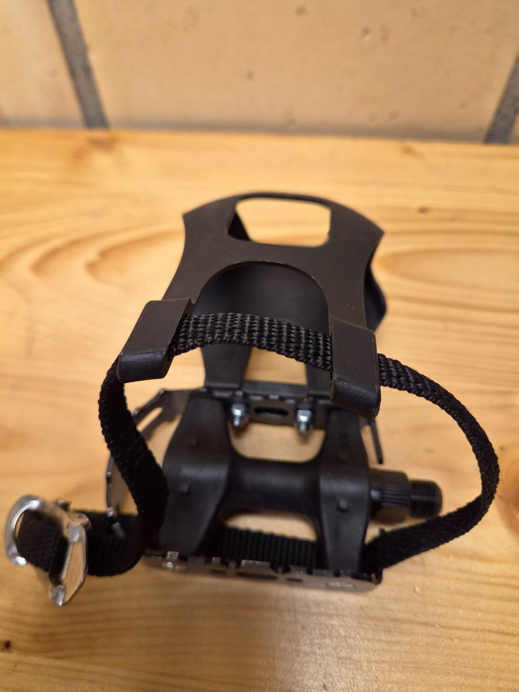 Pezzi di ricambio: Velopedale für Hometrainer – Nuovo (secondo la descrizione) da Thun venduto da Nskater 2