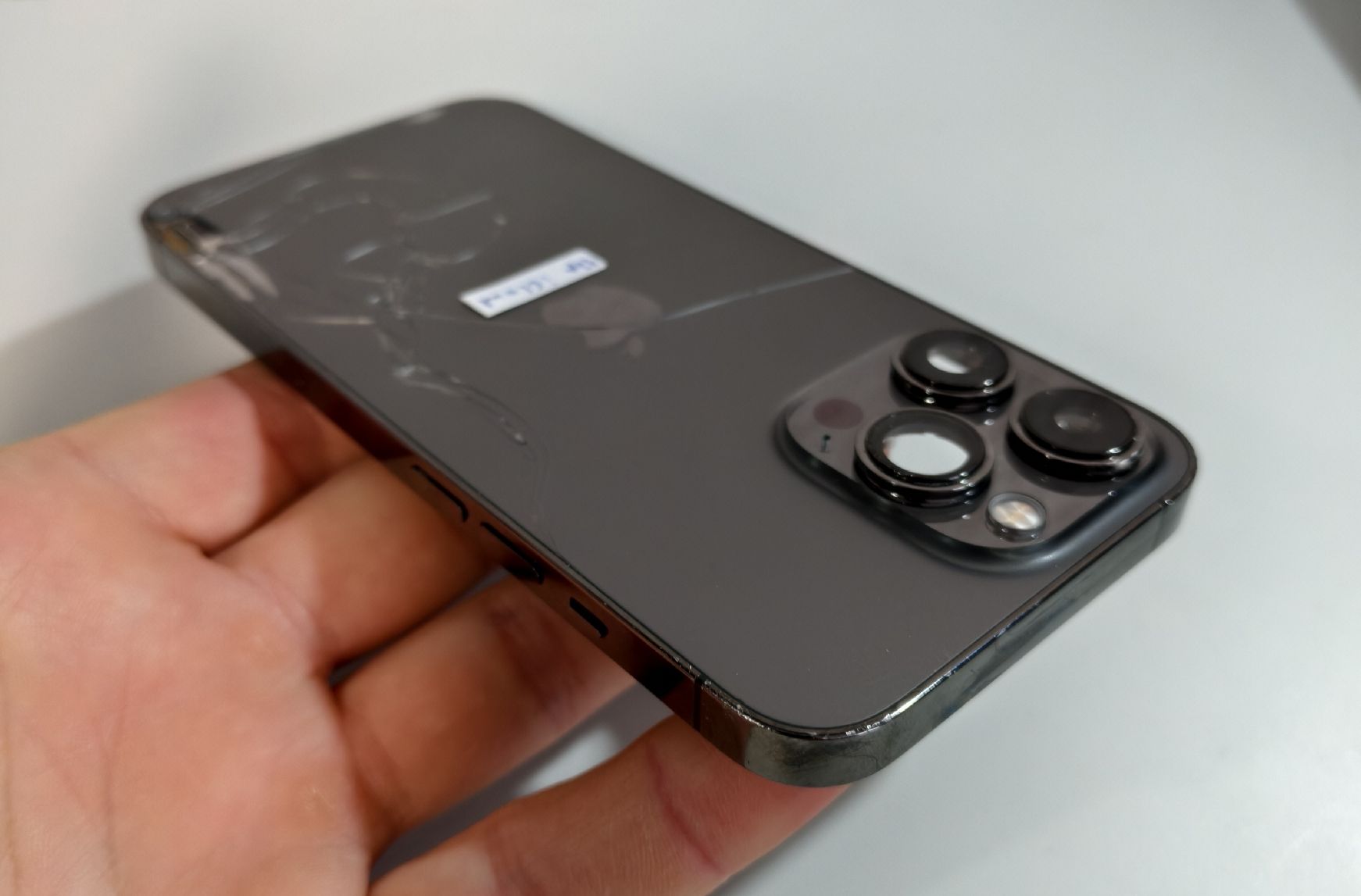 Apple Telefoni cellulari / Smartphones: iPhone 13 Pro – Difettoso da Ehrendingen venduto da Rocky985 2