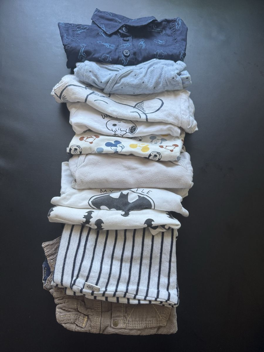 Lots de vêtements: Kleiderpaket Gr. 62 – D'occasion à Ettenhausen TG par phi_2nym