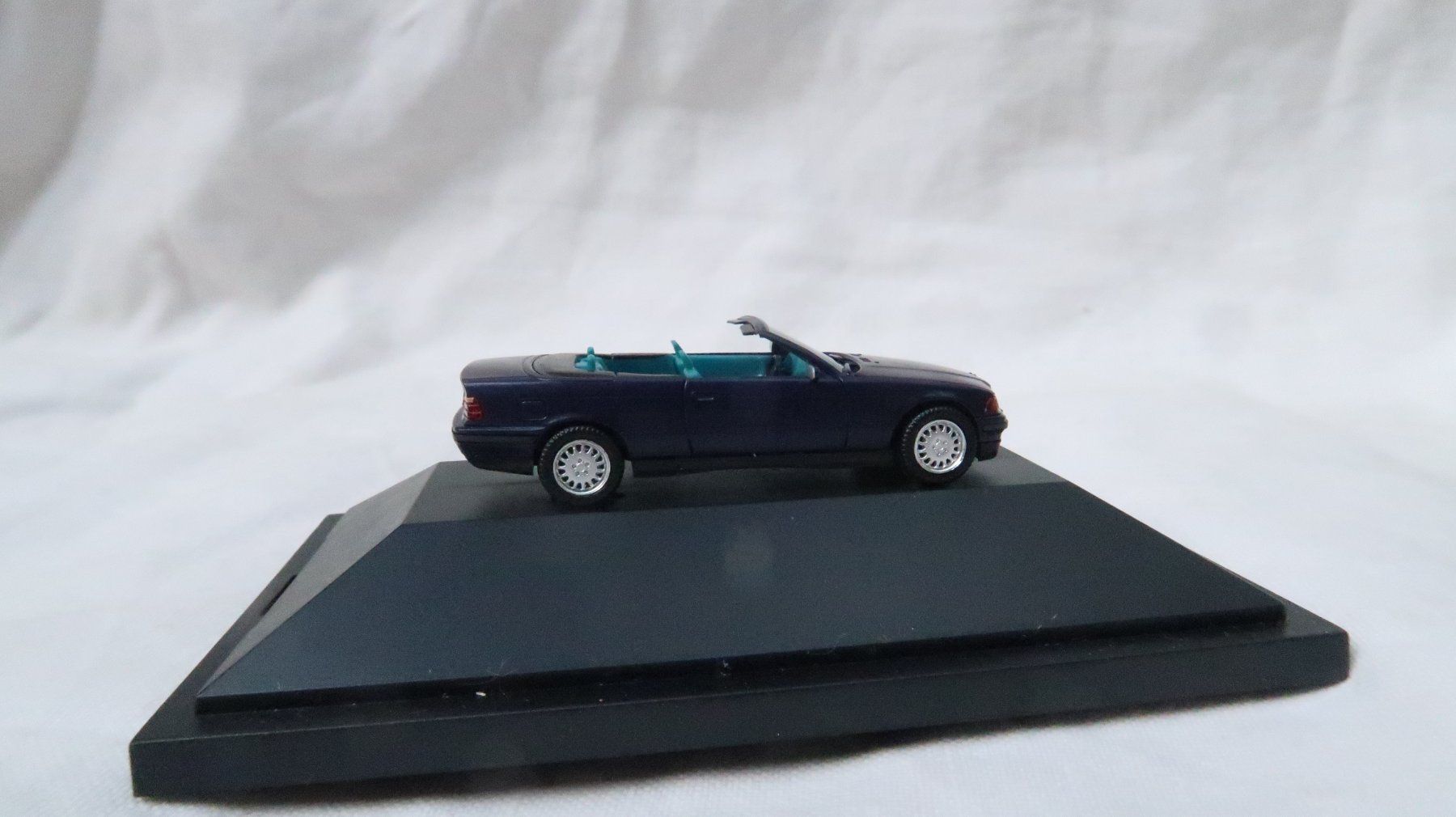 Herpa Modellautos: Herpa BMW 325i Cabrio – Neu (gemäss Beschreibung) aus Muttenz von Laeckerlihamschter 5