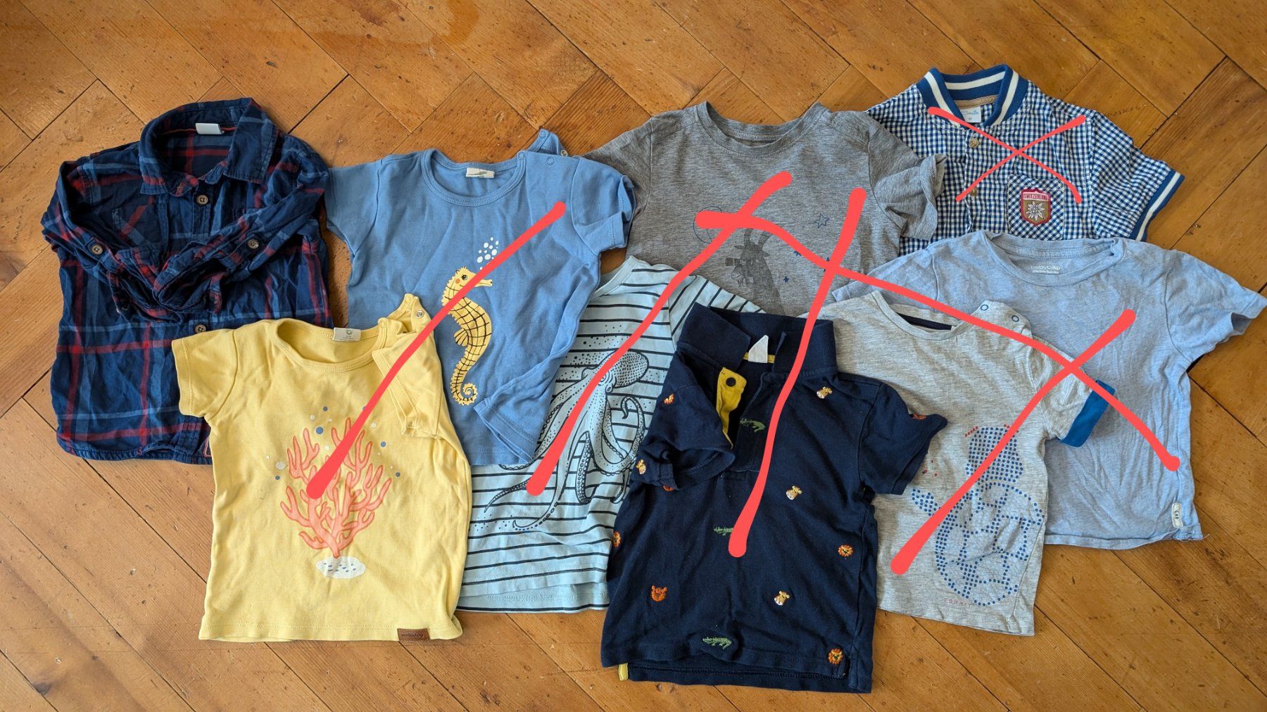 Kleiderpakete & -sets: Hemd und langärmel Shirts, Gr. 92 – Gebraucht aus Zürich von FFinZH 1