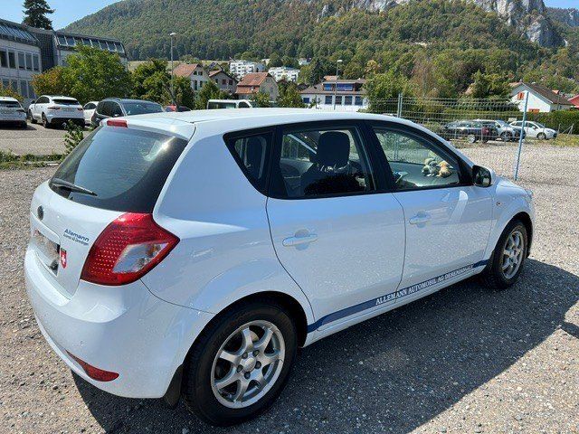 Kia Autos: KIA cee'd 1.4 ISG – D'occasion à Oensingen par Konkursamt_SO 1