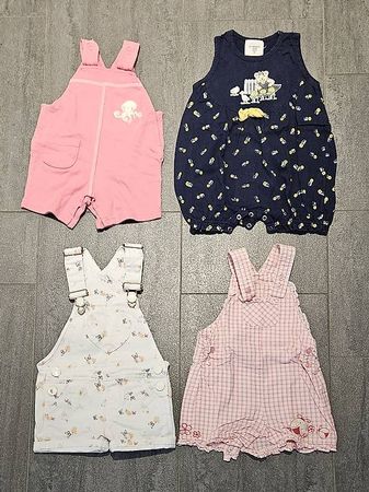 Kurze Hosen / kurze Latzhosen Gr. 74