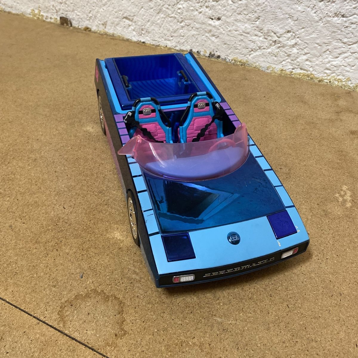 Spielzeuge: Lol Auto – Gebraucht aus Zürich von Pitahaya