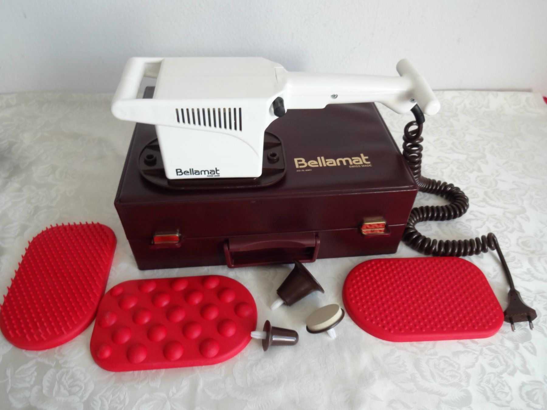 Bellamat Dispositivi per massaggi: ***Bellamat*** Elek. Massagegerät – Usato da Bronschhofen venduto da Xena37 2