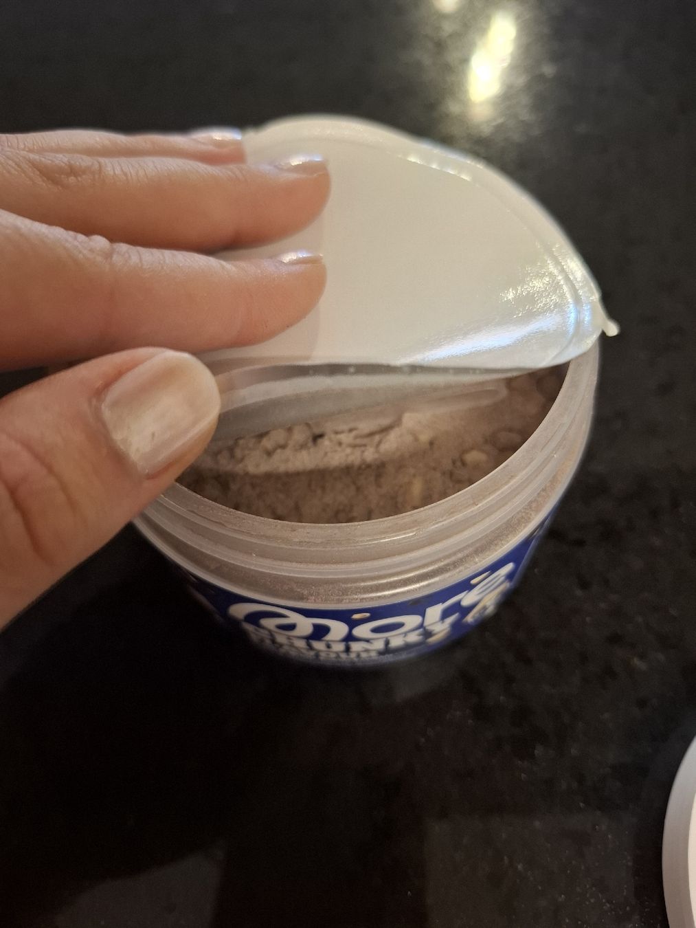 More Nutrition Cibi & Specialità: More Chunky Flavour Black & White Cookie 150g  – Usato da Birsfelden venduto da _ramona_luethi_ 1