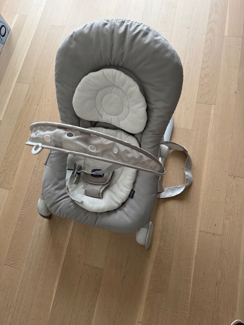 Chicco Sdraiette & Sdraiette a dondolo: Hoopla Babywippe von Chicco – Usato da Mettmenstetten venduto da bkal