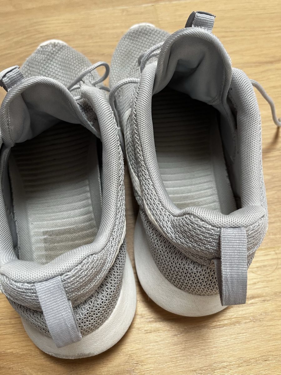 Nike Scarpe da uomo: Nike Roshe Run Gr. 44, bequem & leicht – Usato da Rümlang venduto da dam_j6kb 3