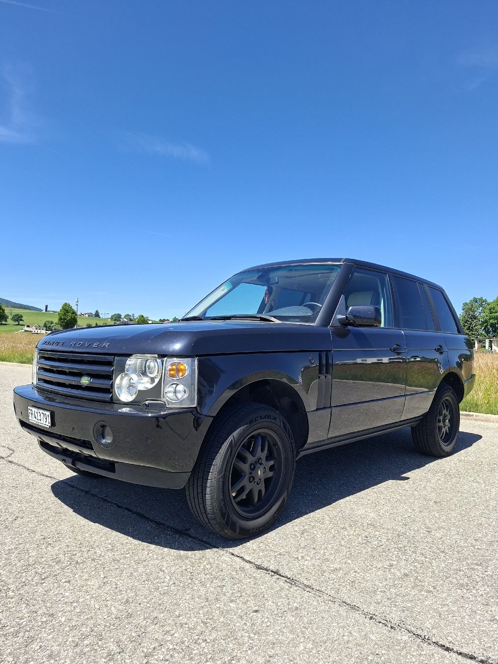 Land Rover Automobili: Land Rover Range Rover Vogue 3.0 Td – Usato da La Tour-de-Trême venduto da evapetreanu