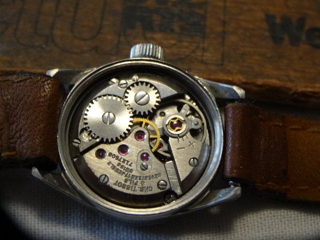 Tissot Montres: TISSOT SEASTAR   DAMEN UHR.HANDAUFZEUG.17RUBIS.SCHÖN LÄÜFT. – D'occasion à zürich par ahmad01 5