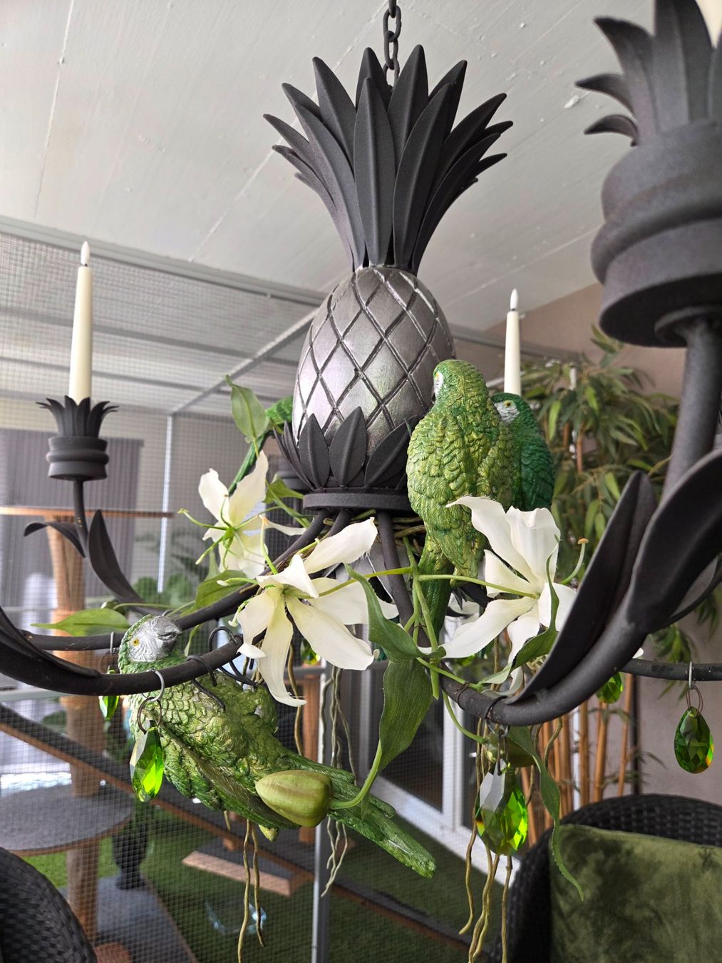 Lustres & lampes de plafonds: Kronleuchter Ananas Papageien – D'occasion à Zweidlen par Katze3333
