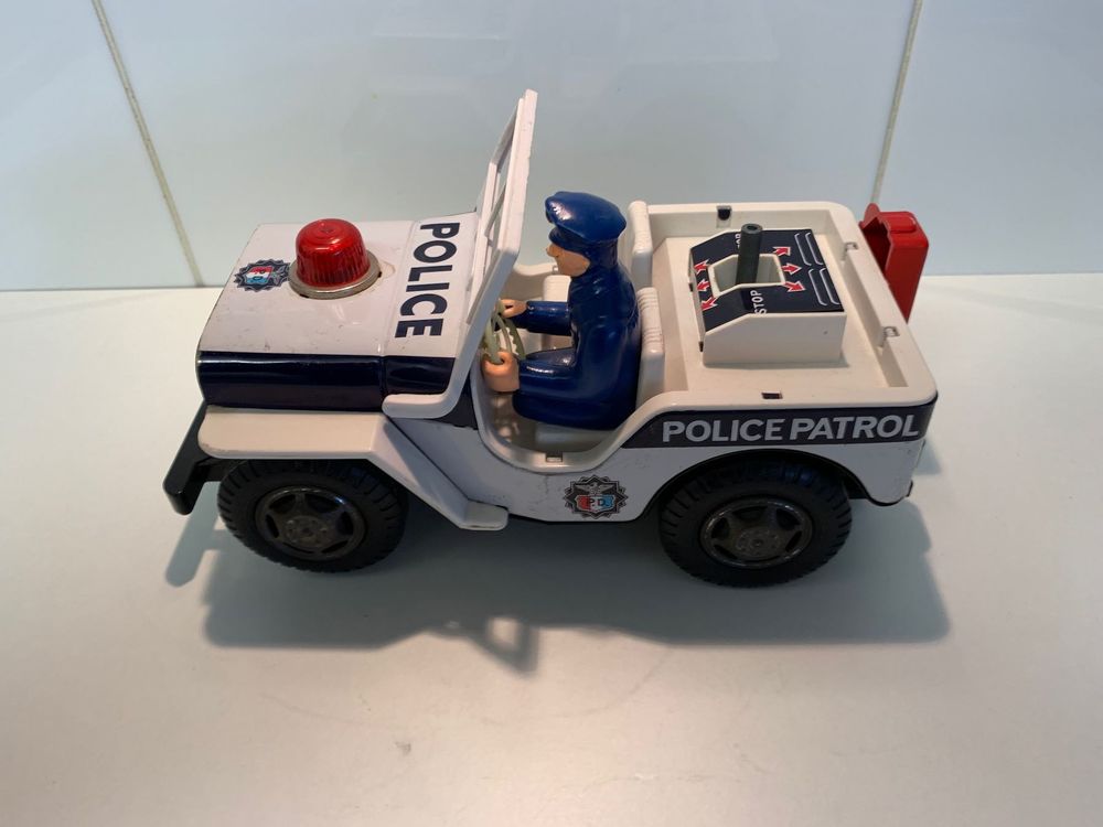 Jeep Polizei TN Nomura Japan Funktion ok 3