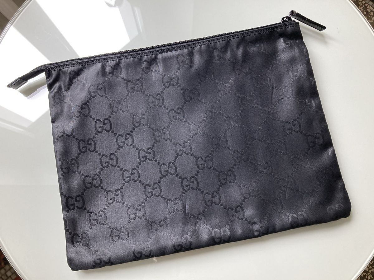 Gucci Borse: GUCCI pochette, canvas, unbenutzt – Nuovo (secondo la descrizione) da Zürich venduto da elegantissima