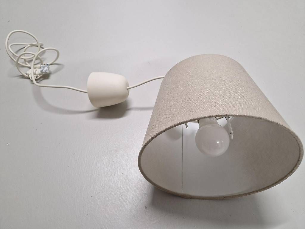 Lampes: Beige Hängeleuchte inkl. Leuchtmittel – D'occasion à Hefenhofen par Sonnenschein22 2